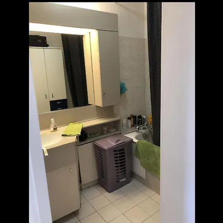 2 Proche Du Metro Convention Apartment